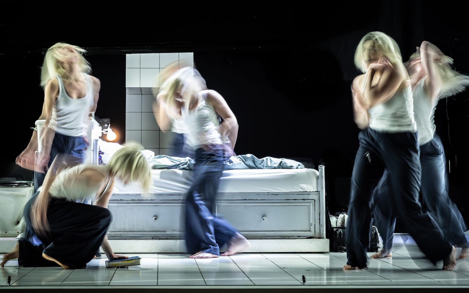 People-Places-and-Things-West-End-Denise-Gough-2-Photo-Marc-Brenner