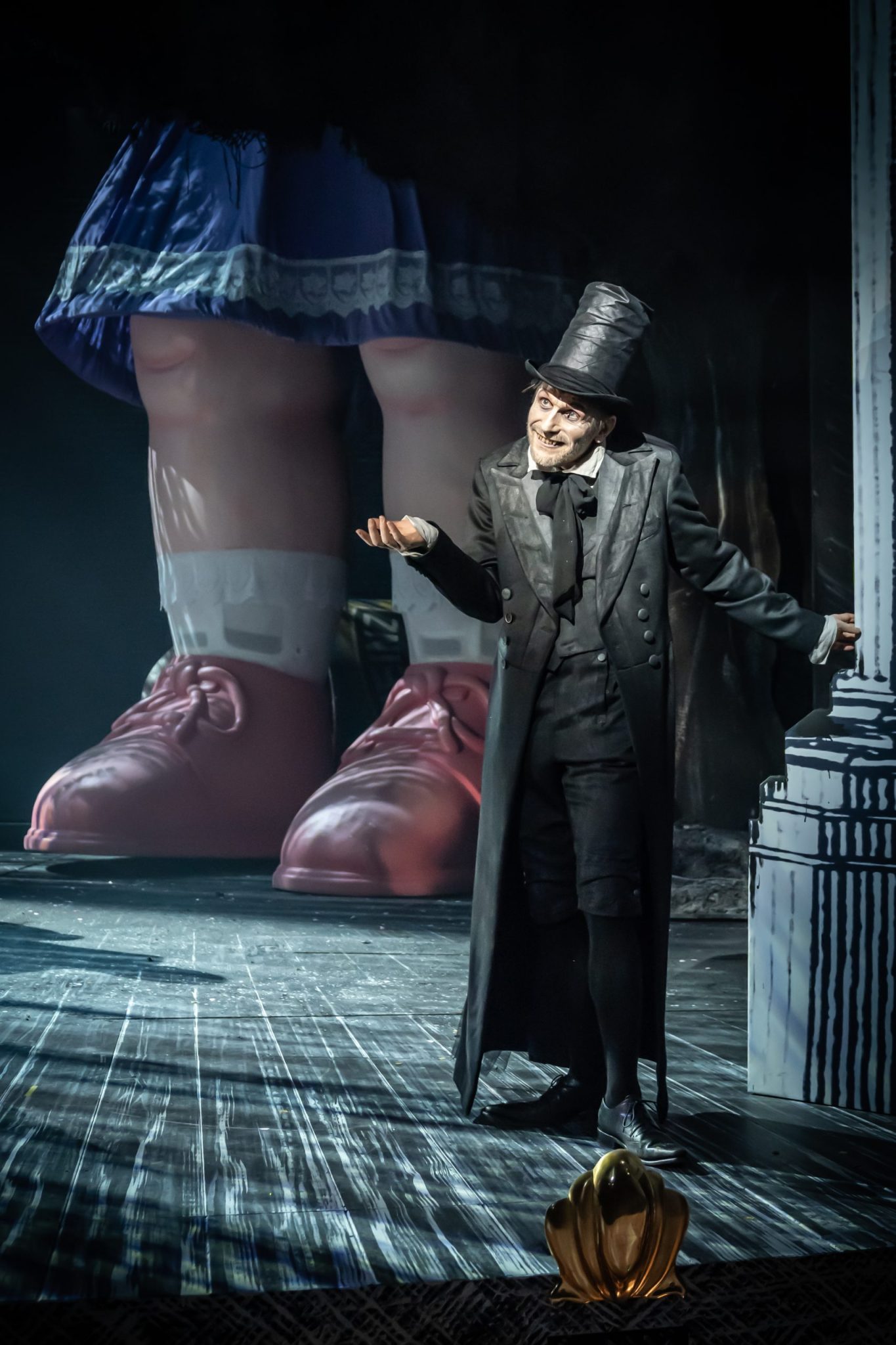 Into the Woods - Julian Bleach as Mysterious Man - Photo by Marc Brenner copy